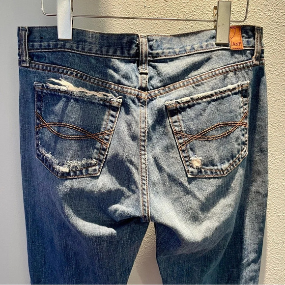 Abercrombie and Fitch vintage Erin distressed low rise blue jeans size 8 regular - Picture 6 of 12